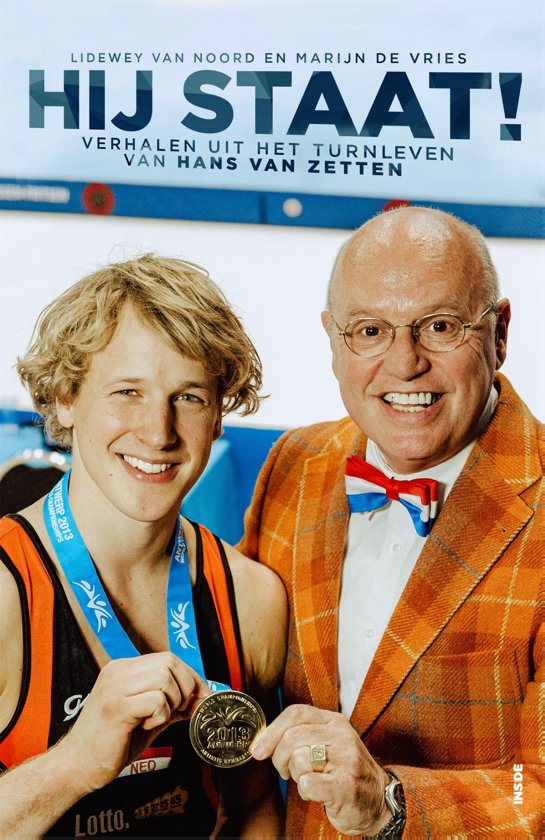 Hij staat